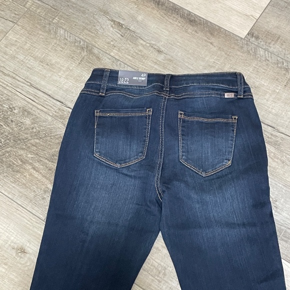 1822 DENIM Gio  Ankle Denim Jeans - Picture 13 of 13